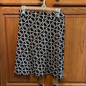 White House Black Market Black and white A-Line Skirt size Xanax